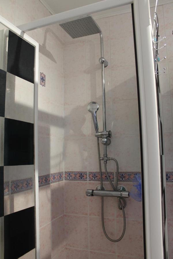 Chambres D'Hotes Les Mesanges Saint-Martin-Lez-Tatinghem ภายนอก รูปภาพ